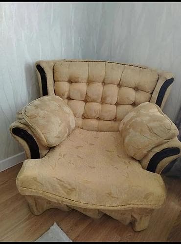 divan xacmaz: Divan, İşlənmiş, Açılan, Bazasız, Parça, Çatdırılma yoxdur — 4