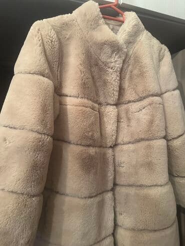 женские шубы из бобра: 100azn
Kürk palto
Banderas
250ə alınıb az geyinilib — 1