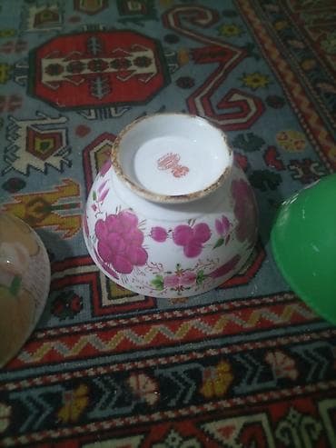 versace servis: Məhsul: Rəngarəng porselen kasa dəsti Kuzneçov kasalar. biri 60 manat — 1