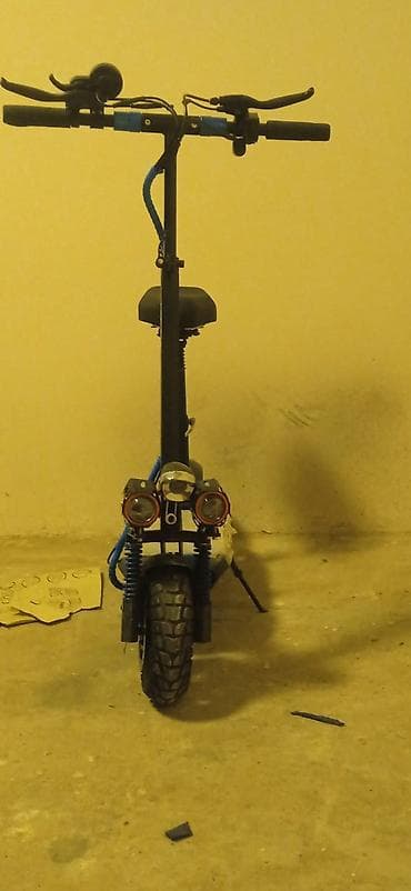 samokat elektrikli: Güclü elektrikli skuter – oturacaqlı, amortizatorlu, iri təkərli — 3