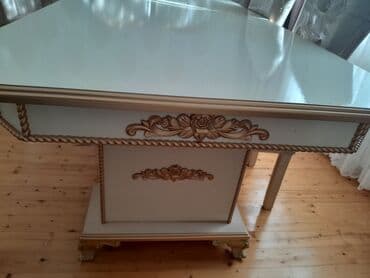 resepşn stolu: Qonaq otağı üçün, Yeni, Açılmayan, Dördbucaq masa, 8 stul — 7