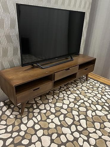 demir taxt: Düz TV altlığı, Polkalı, Taxtalı — 1