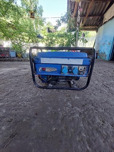 Benzinli portativ generator - Rəng: mavi, metal qoruyucu çərçivə ilə