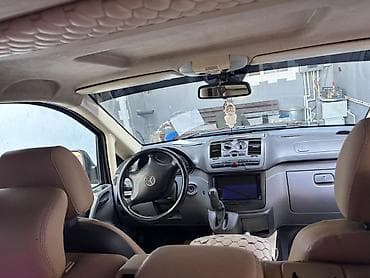 Mercedes-Benz Viano — 3