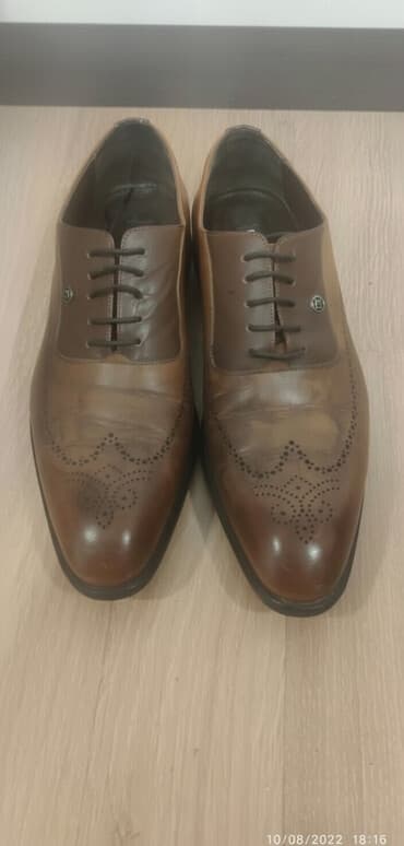 lipuçkalı kişi mokasinləri: Türkiyənin "Uğur Kundura" firmasının ayaqqabısıdır. Həm içi, həm də — 2