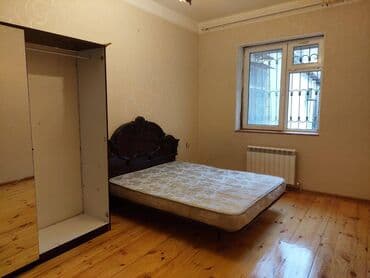 ehmedlide menziller: Əhmədli metrosuna yaxin Narqilə kafesinə yaxin 2 mertebeli binanın — 5