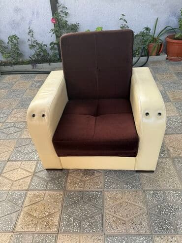 İşlənmiş, Kreslo, Süni dəri, Kredit yoxdur, Çatdırılma yoxdur