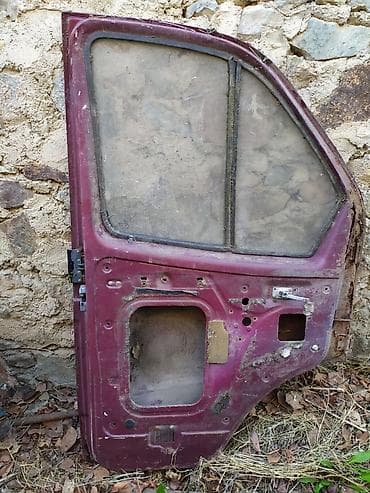 Məhsul: Avtomobil qapıları (cüt) - Model üzərində “Rafena/Rafena”