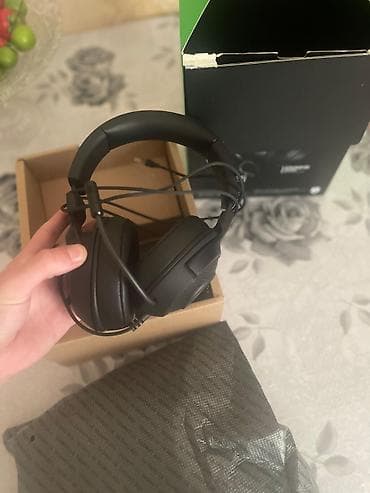 Yeni Simli Qulaqcıqlar, Razer, rəng - Qara