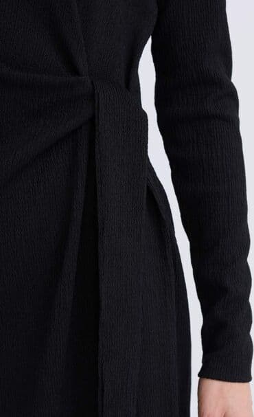 4xl nece razmerdi: Yenidir.
razmer XL — 3