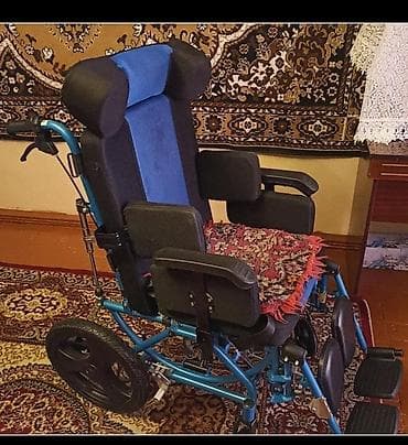 Digər tibbi məhsullar: Uşaqlar üçün ortopedik təkərli kreslo - Yüksək dayaqlı başlıq — 1