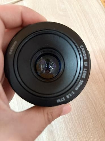 a 80 2020: Canon EF 50mm f/1.8 STM obyektiv - Mount: Canon EF (tam kadr və APS-C — 1