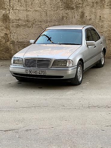 mercedes e class: Mercedes-Benz C-Class: 1.8 l | 1997 il Sedan — 2