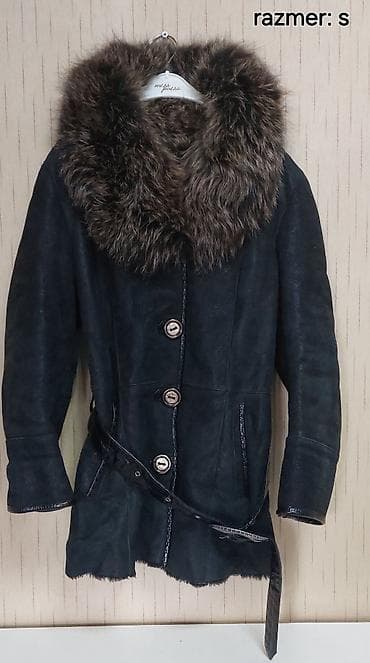 Pencəklər: Qadın kurtkaları. -3 kurtka ayrı ayrı: 10 AZN — 2