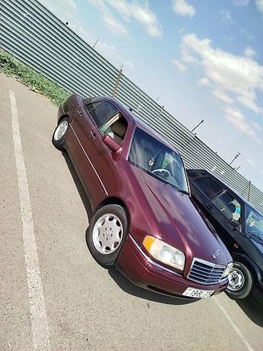 priora diskleri: Mercedes-Benz C-Class: 2.2 l | 1995 il Sedan — 3