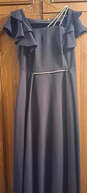 payiz koftalari: NEMAXX brendi qara rəngli ziyafət geyimi - Model: Uzun, axıcı ətəkli — 1