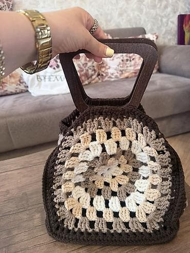 Əl işi toxuma çanta - Material: qalın akril/iplikdən əl toxuması lalafo.az -da Əl işi toxuma çanta - Material: qalın akril/iplikdən əl toxuması