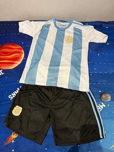 stringer alt geyimi: Futbol formaları (Dəst: Köynək və Şort) – Əla vəziyyətdə Mövcud — 2
