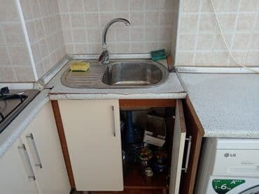 quxna mebli: Metbex mebeli Satlır Aspratoru üsdünde moyta var Satlır normal — 3