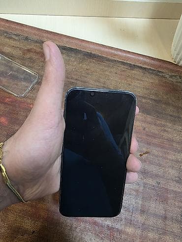 IPhone 13, Qara, Face ID lalafo.az -da IPhone 13, Qara, Face ID