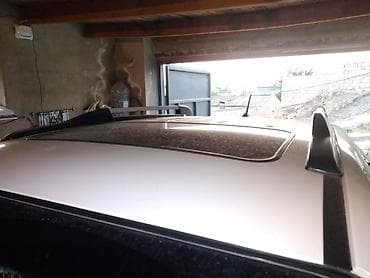 tesla model s: Hyundai Tucson: 2 l | 2008 il Krossover — 5