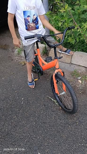 Uşaq velosipedi – Tooba brendi - Rəng: narıncı gövdə, qara sükan və lalafo.az -da Uşaq velosipedi – Tooba brendi - Rəng: narıncı gövdə, qara sükan və