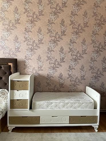 qız çarpayıları: Oğlan və qız üçün, Çarpayı, Bazalı, Matras ilə, Siyirməli — 4