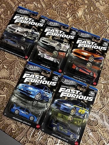 bir manat: Hot Wheels Silver biri 15 manat Acura 18 manat 2 deneden cox alana — 1