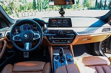 bmw e39 lip: BMW 5 Series sedan – qara metalik rəng, dinamiki və zərif dizayn — 10