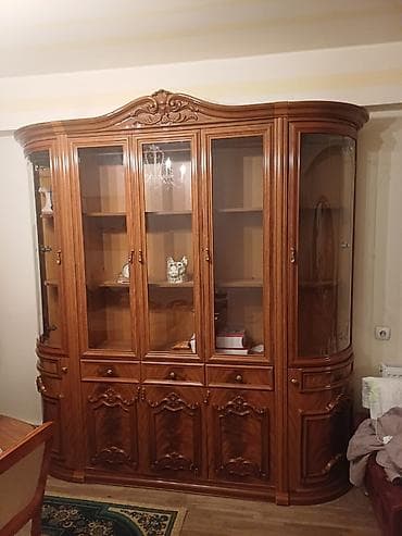 salon şkafi: Klassik üslubda iri vitrin-bufet - Material: ağac (təbii ağac — 1