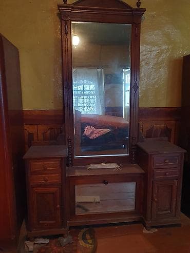 CD, DVD disklər və kassetlər: Antik taxta dəsti – güzgülü konsol - Material: təbii massiv ağac - — 3