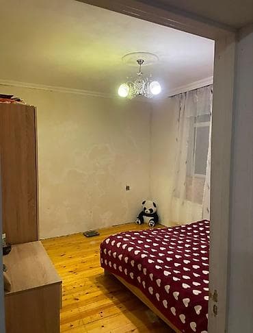 Salam hərkəsə Yeni Ramanı yola yaxın 90saylı məktəbə yaxın1zal 4otaqlı — 3