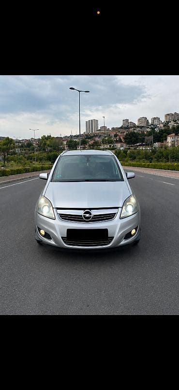 Nəqliyyat: Opel Zafira: 1.7 l | 2008 il 276000 km Universal — 1