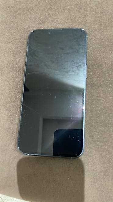 iphone 16 ikinci əl: IPhone 16e, 128 GB, Qara, Face ID — 4