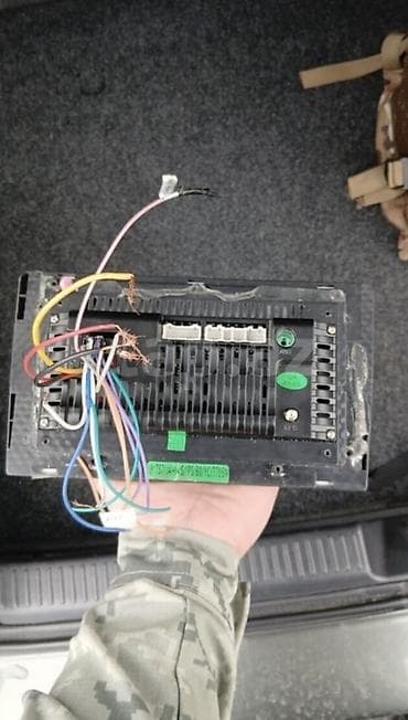 s 23: Kenwood avtomobil multimedya başlığı - Ön panel: iri ölçülü sensorlu — 2