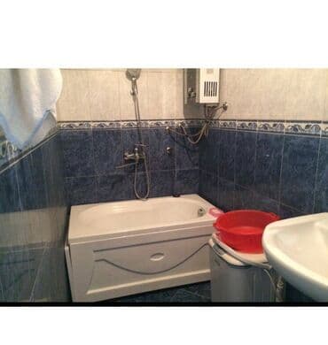 sibrizdə evlərin qiyməti: Bakı, 2 otaqlı, Köhnə tikili, m. Neftçilər, 50 kv. m — 5