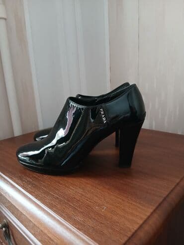 Tuflilər, Ölçü: 38, rəng - Qara, İşlənmiş