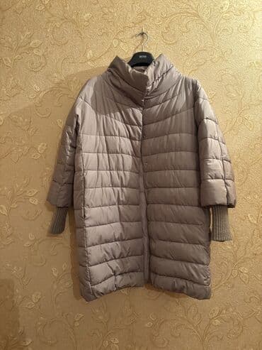 Почти новая денская куртка.44-46 размер.Yeni kimu qadin ucun