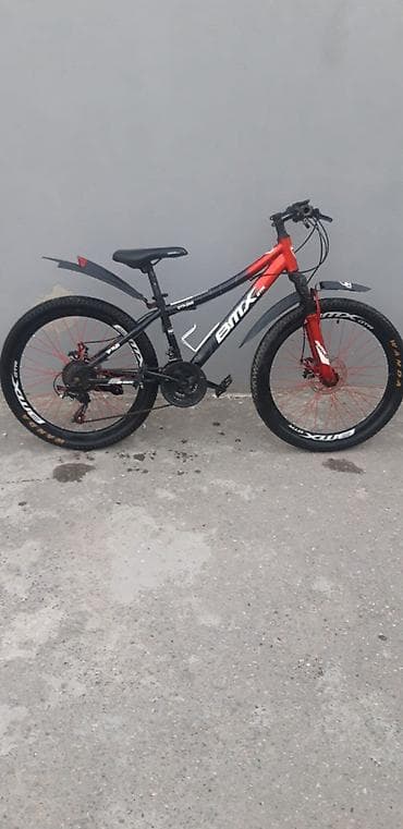 BMX GTM dağ velosipedi - Rəng: qara/qırmızı dizayn, BMX yazıları -