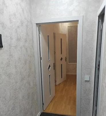 binədə ev: 20 yanvar ecemi metrolarina yaxin 2 otaq bina evi 5/3 temirli ewyali — 7