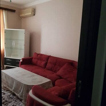 2 otaqlı mənzil vasitəçisiz: Hovsanda 10 mertebeli binanın 7-ci mərtəbəsində yerləşən ümumi sahəsi — 1