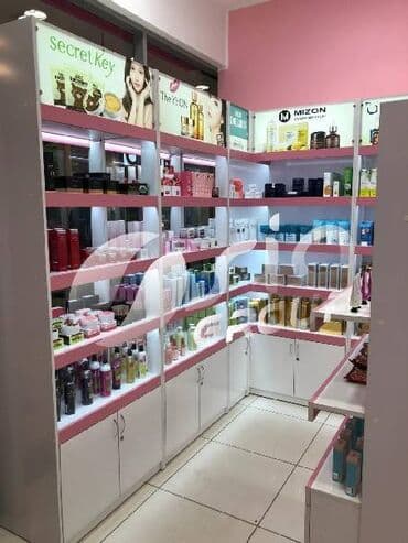 riad mebel: Vitrin mebellərinin yığılması — 2