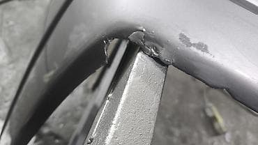 mercedes benz c class: 4 göz arxa bufer bamper nikeli yoxdu birdə çatı var kraskası təzə — 1