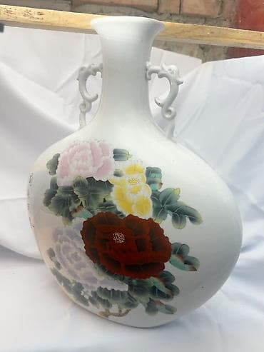 yapay gul: Bir vaza, Farfor — 6