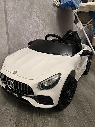 Uşaq üçün elektrikli minik maşını – Mercedes-Benz üslubunda, ağ rəng