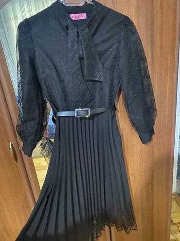 hazır hicablar: İtaliya brendinə məxsus ziyafət geyimi.2dəfə geyinilib.Heç bir — 2