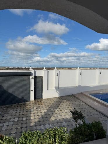 дом с бассейном: 160 м², 4 комнаты, Комби, Газ, Электричество — 4