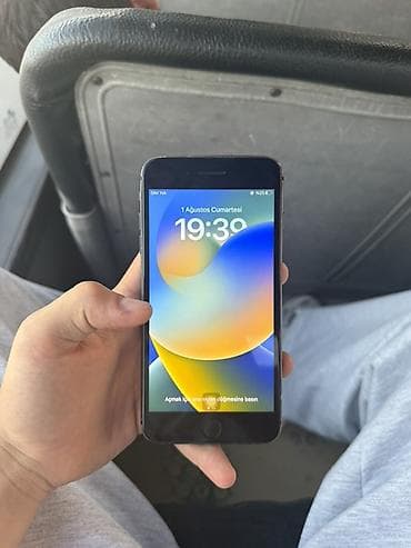 irşad electronics iphone 8 plus: IPhone 8 Plus, 256 GB, Qara, Simsiz şarj — 6