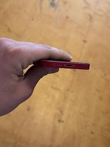 iphone 14 en ucuz: IPhone 13, 128 GB, Qırmızı, Zəmanət, Simsiz şarj, Face ID — 4