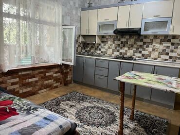 elmlerde kiraye evler 2023: 1000 м², 3 комнаты — 4